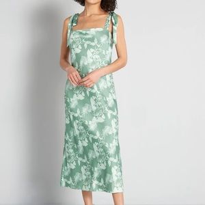 BNWT ModCloth x Hutch Tie-Shoulder Midi Dress